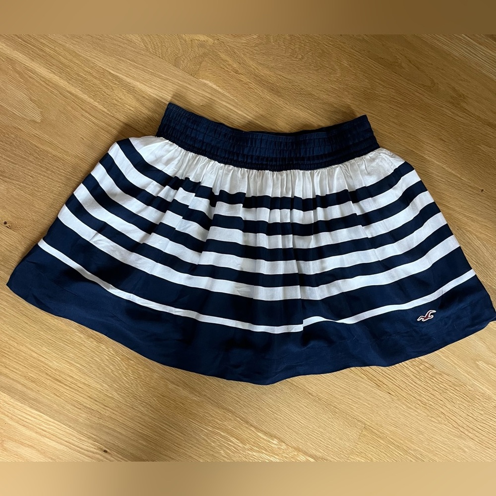 Vintage Hollister mini skirt *LIKE NEW*